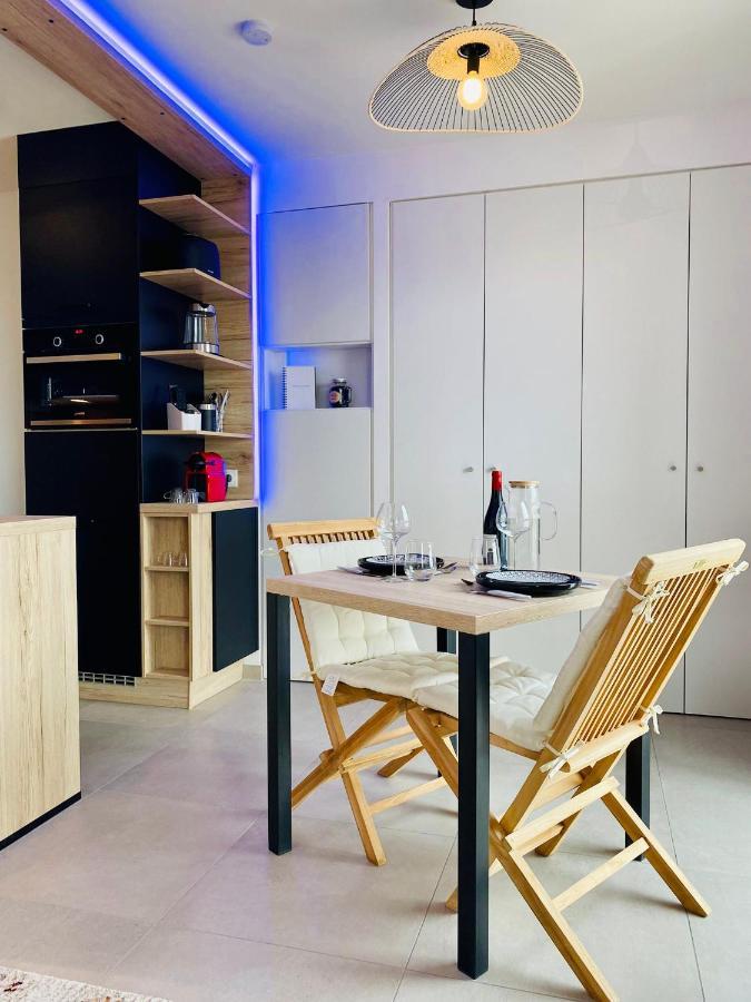 Studio Bel Mod Mont D'Or - Belvedere Moderne Лион Екстериор снимка