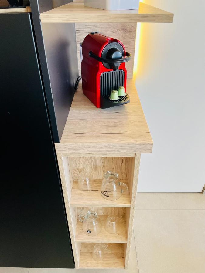 Studio Bel Mod Mont D'Or - Belvedere Moderne Лион Екстериор снимка